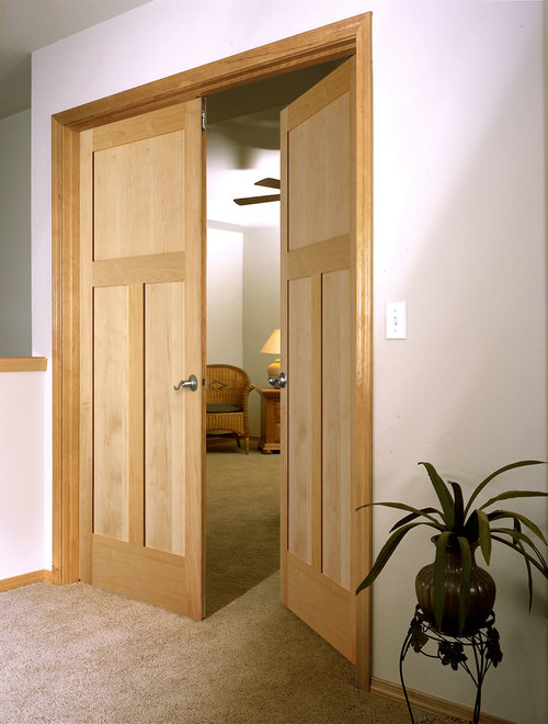 Двухстворчатые деревянные двери тяжелее одностворчатых (внезапно)