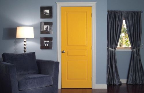 Краска для межкомнатных дверей без запаха: что выбрать? в фото
