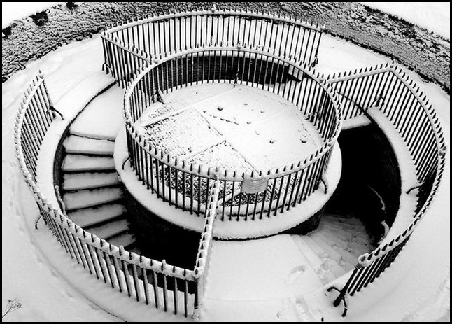 Винтовые лестницы – большая подборка фотографий Винтовые лестницы – большая подборка фотографий