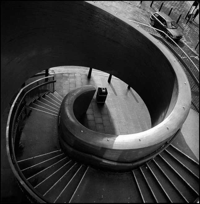 Винтовые лестницы – большая подборка фотографий Винтовые лестницы – большая подборка фотографий