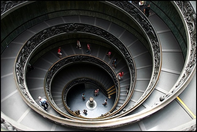 Винтовые лестницы – большая подборка фотографий Винтовые лестницы – большая подборка фотографий