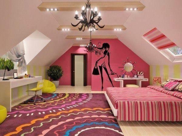 Стильная спальня на мансардном этаже