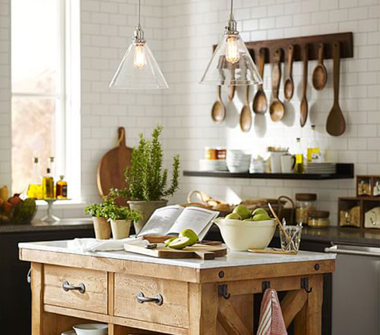 Даже посуда и кухонная утварь могут быть предметом декора