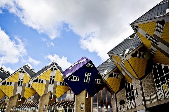 Кубические дома (Kubuswoning) в Роттердаме