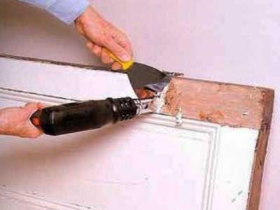 Чем покрасить межкомнатную деревянную дверь