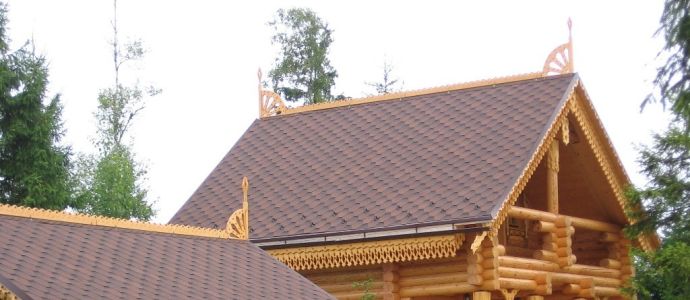 Двускатная крыша дома