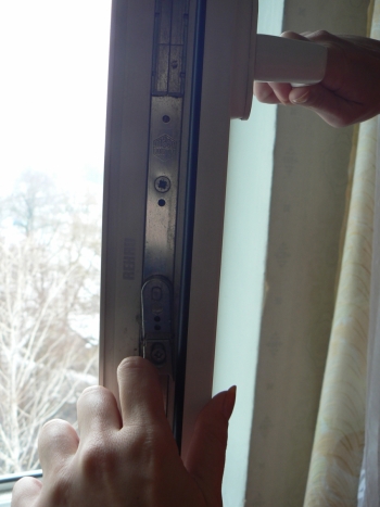 Отключение плокиратора ручки пластикового окна