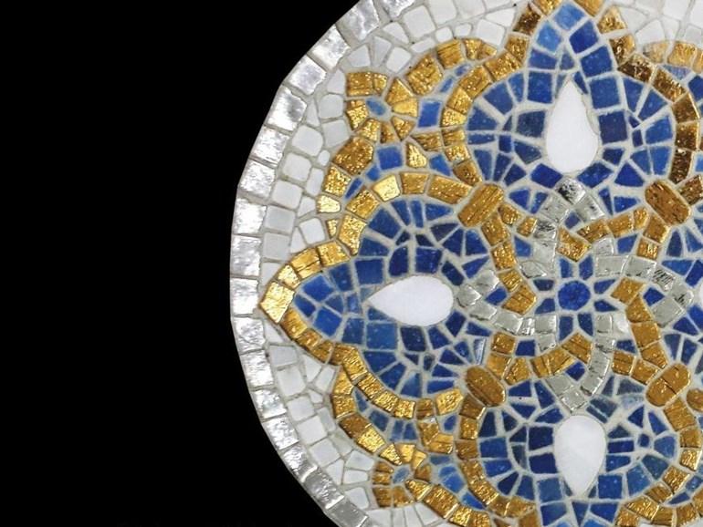 Мозаика с центрическим орнаментом