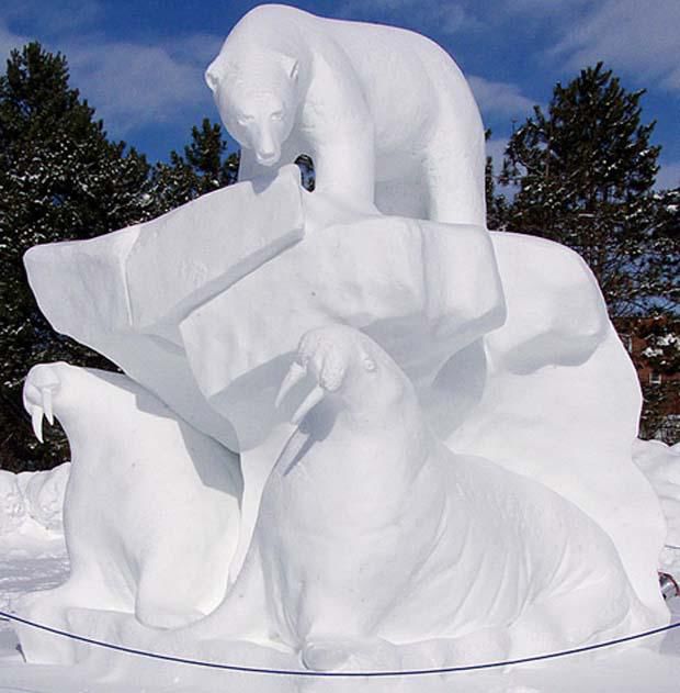 Снежные фигуры. Фигуры из снега. Скульптуры из снега. Профессиональные фигуры из снега. Скульптуры из снега и льда.