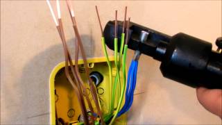 Опрессовка проводов в распределительной коробке. Crimping of the wires in the junction box