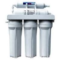 Фильтр для воды с тремя уровнями очистки