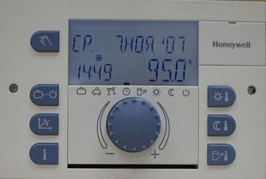 Фото управляющего модуля погодозависимой системы