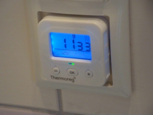 Комнатный термостат