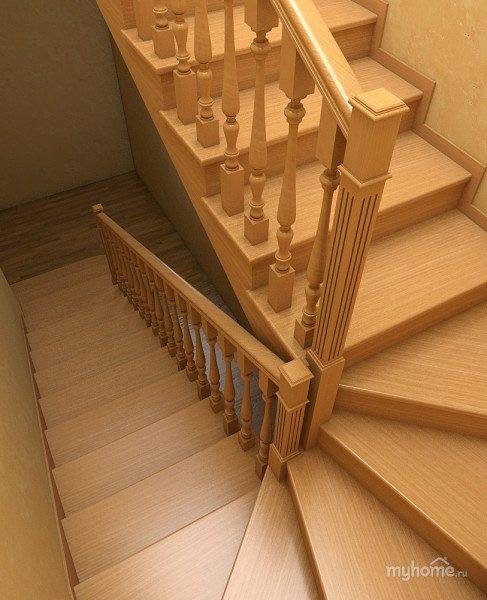 Фото деревянной лестницы с поворотными ступенями.  