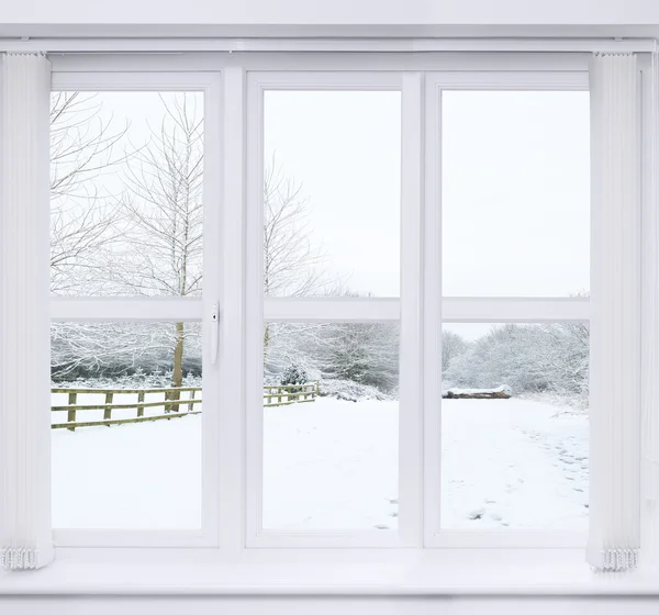 Снег сцены окно — стоковое фото
